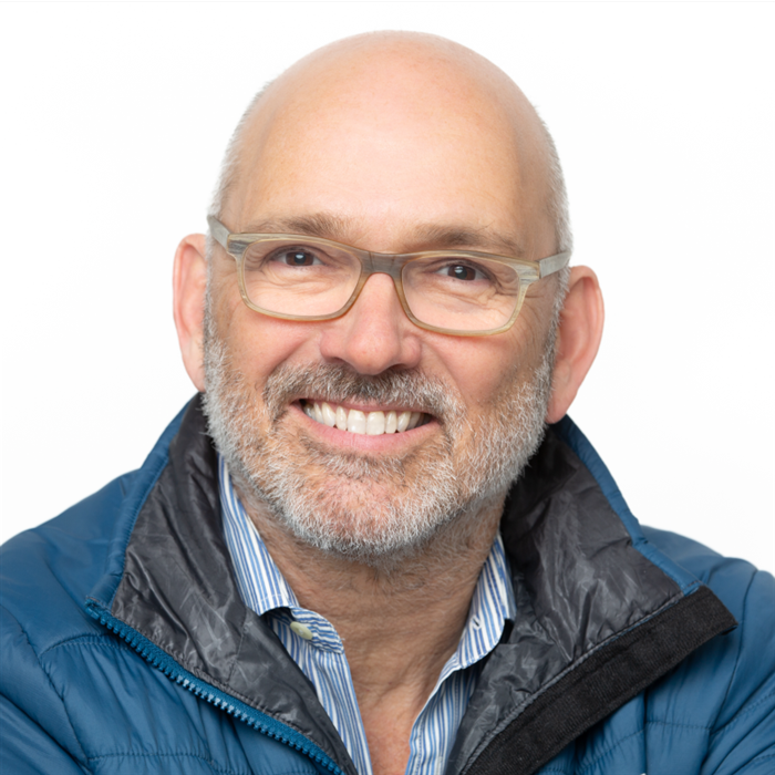 Todd R Snyder