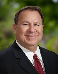 Richard M Martinez