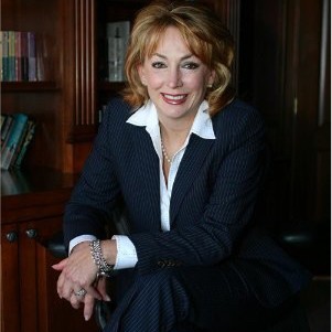 Susan D Lynch