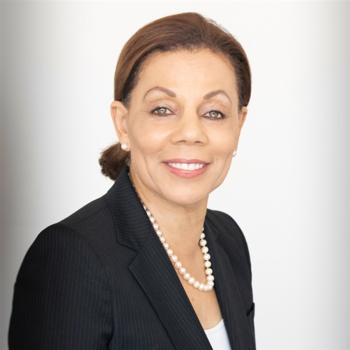 Lydia H Kennard