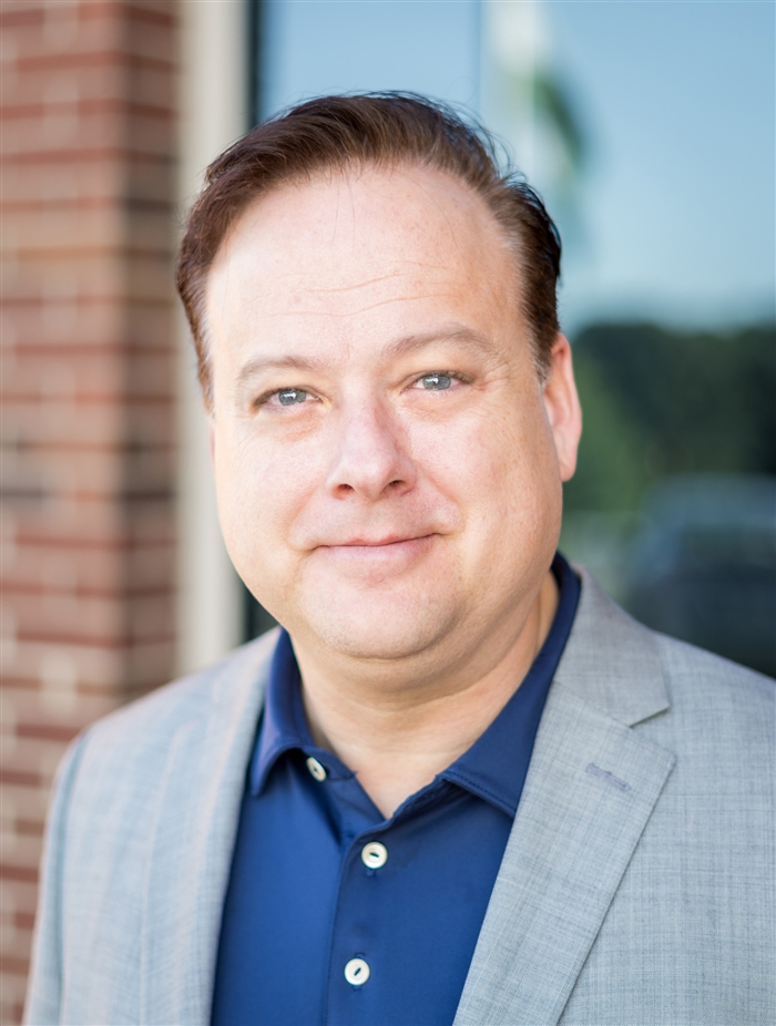 Douglas J Batdorff