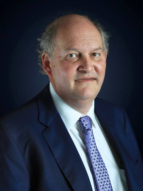 Robert L Bugbee