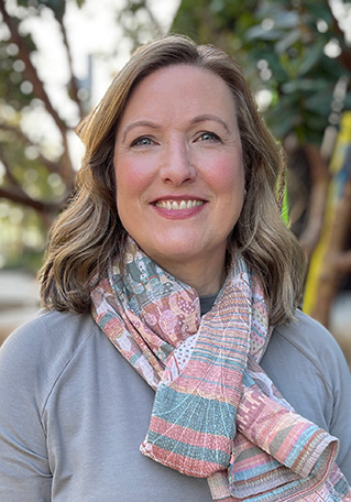 Kelly J Kennedy