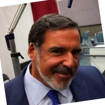 Robert J Hariri