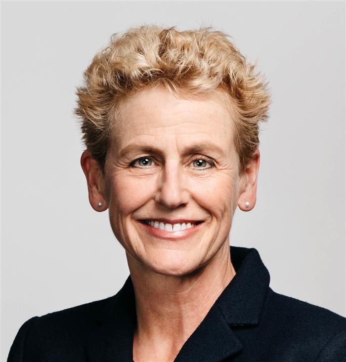 Elizabeth A Nelson