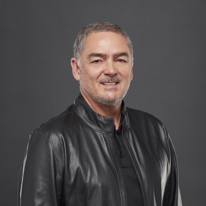 Andrew J Paul