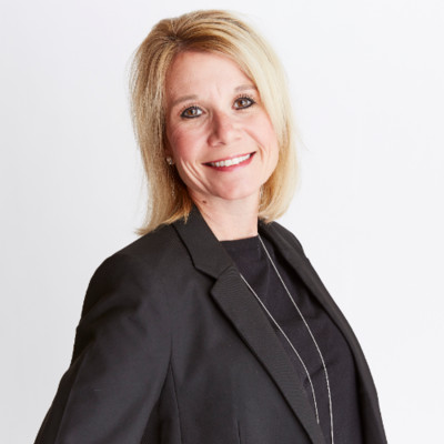Lisa M Sterling
