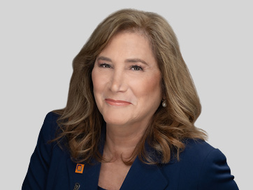Lynne P Fox