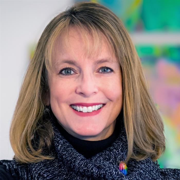 Kirsten M Hawley