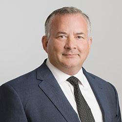 Tim R Bruckner