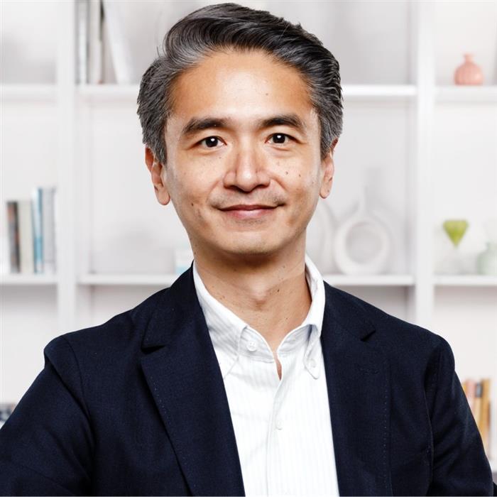 Dennis W Liu
