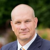 Eric C Andersen