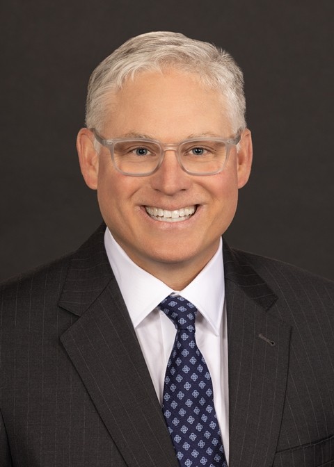 Clay R Ellis