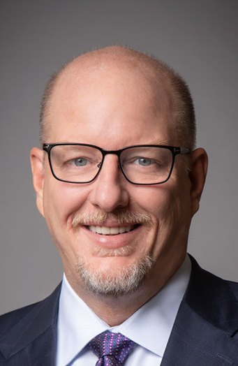 Robert M Davis