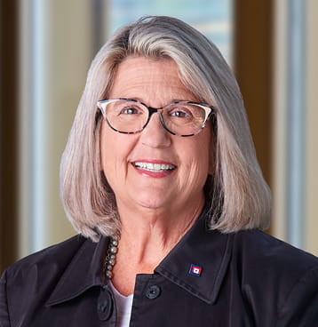 Jeanne L Linnenbringer