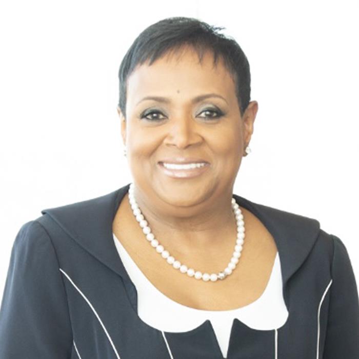 Vicki R Palmer