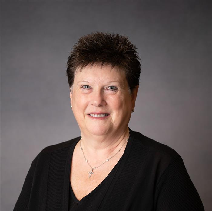 Catharine L Midkiff