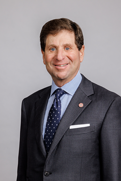 William H Stern