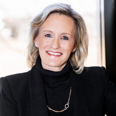 Laura J Schumacher