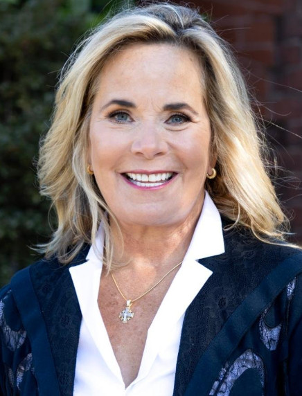Cynthia A Fisher