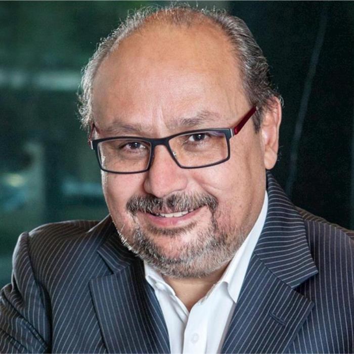 Ernesto M Hernandez
