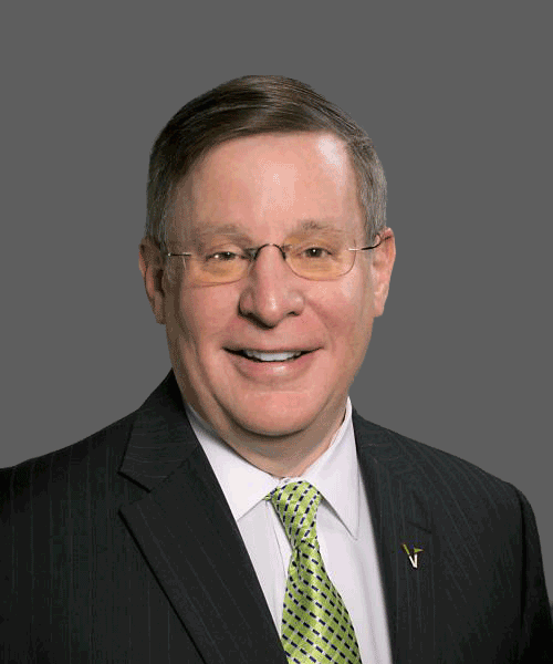 Eric M Pillmore