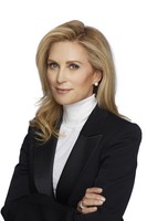 Julie D Frist