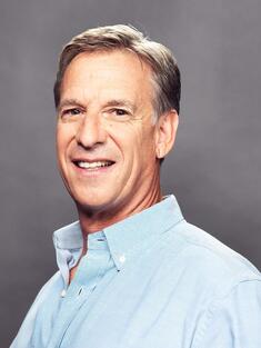 Stephen J Luczo