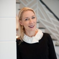 Jennifer M Fritzsche