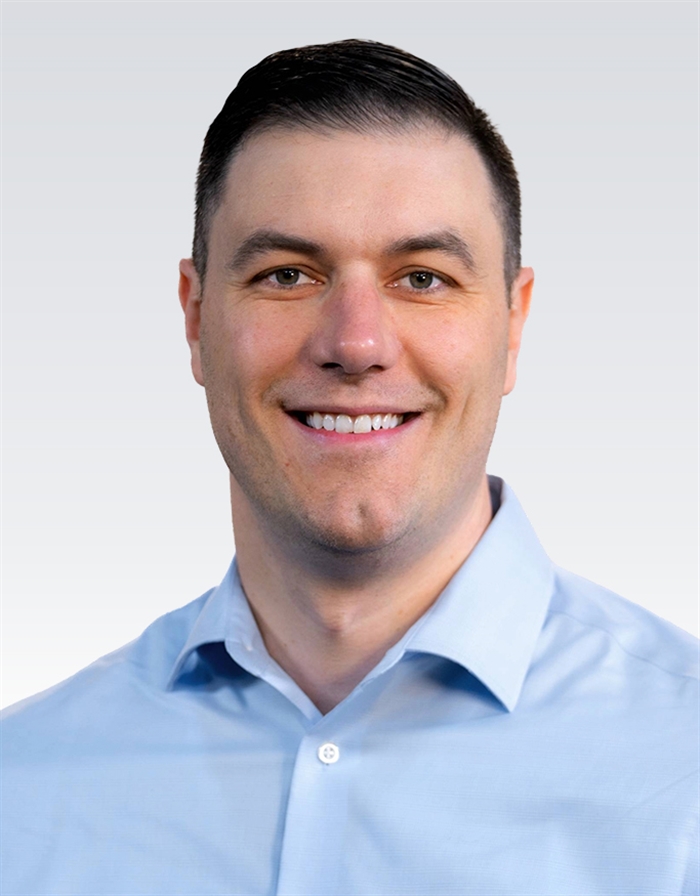 David W Guggina