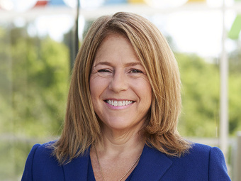 Julie A Loeger