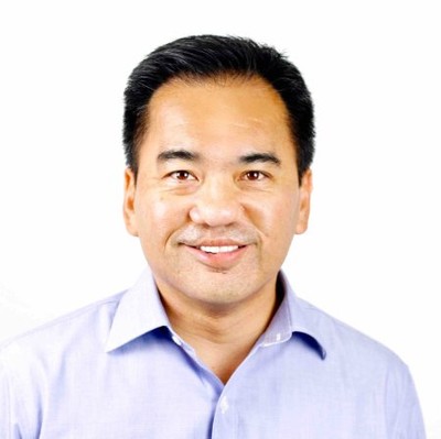 Ryan T Sakamoto