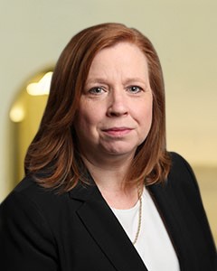 Laura D Campbell