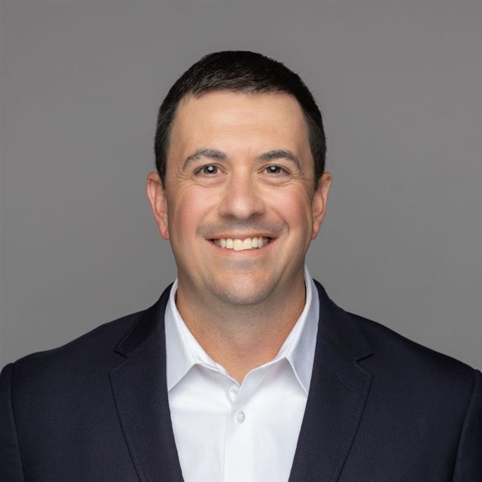 Nicholas J Piazza