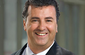 Christopher J Zecchini