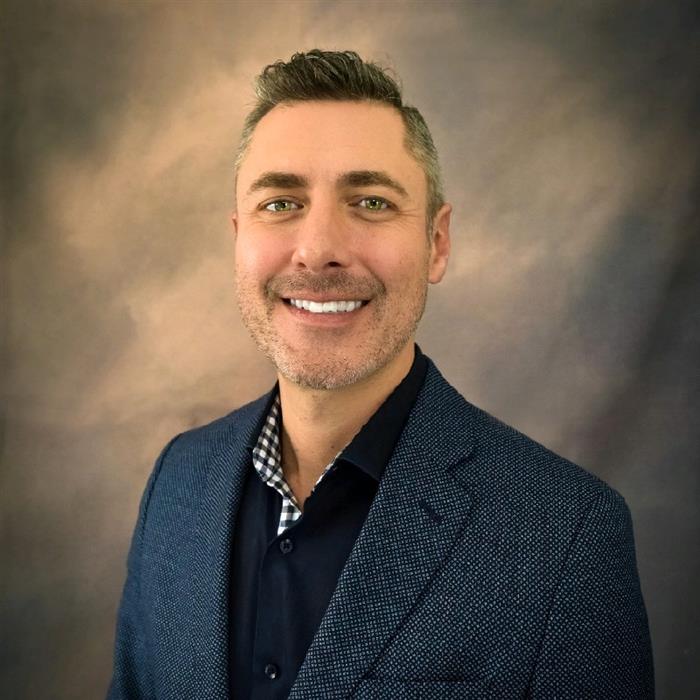 David J Peuse