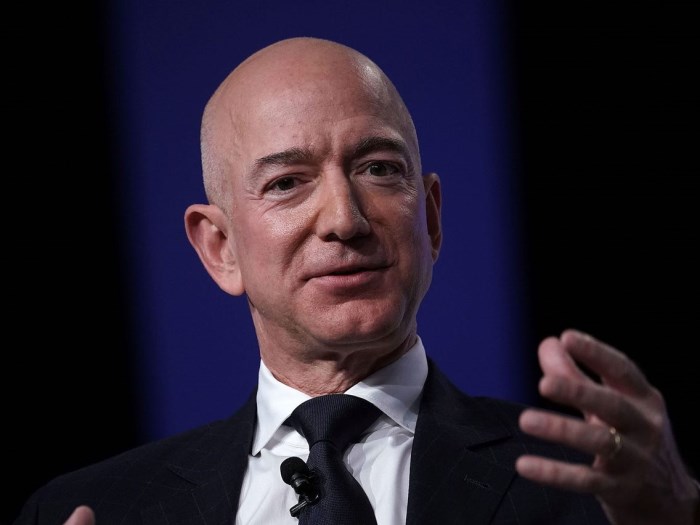 Jeffrey P Bezos