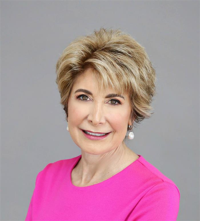 Betsy S Atkins