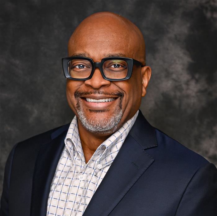 Keith R Wyche