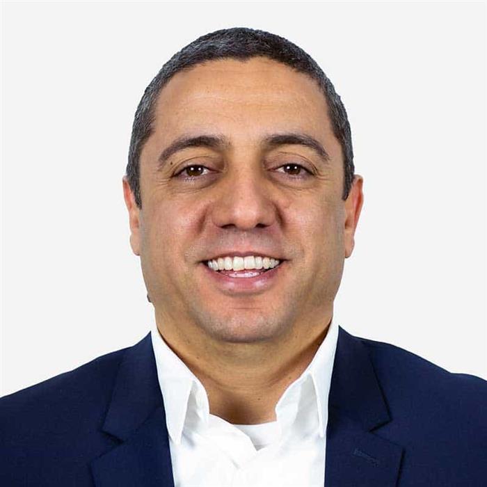 Eyal Hen