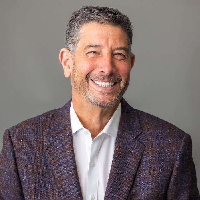Jeffrey W Dunn