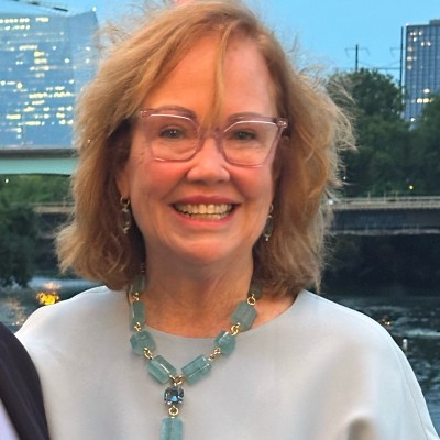 Mary E Meduski