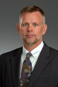 Robert J Heideman