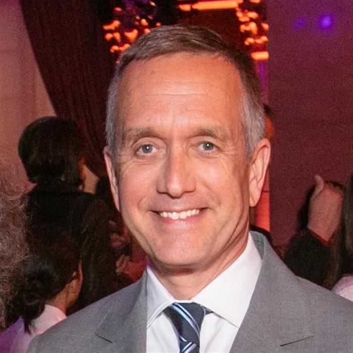Timothy H Murphy