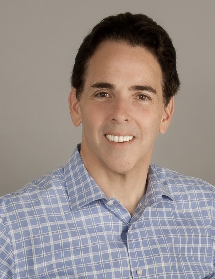 Steven W Streit