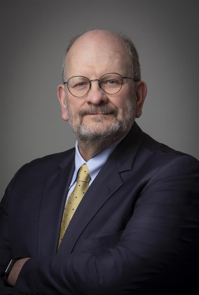 Roy D Baynes