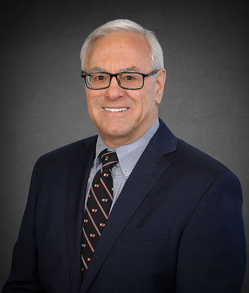 Craig L Weinstock