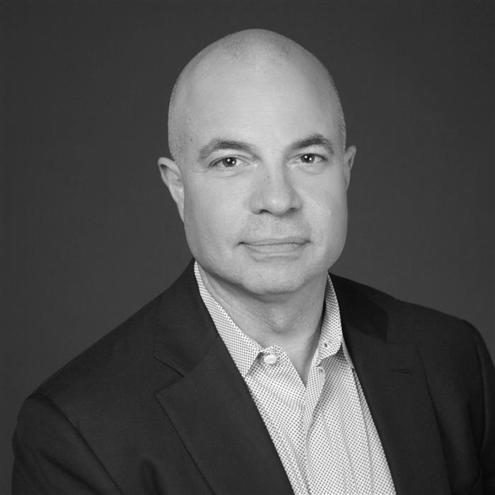 Benjamin G Wolff