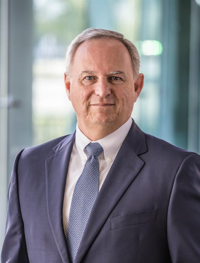 Steven W Lindeman