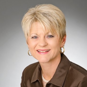 Cynthia M Durrett
